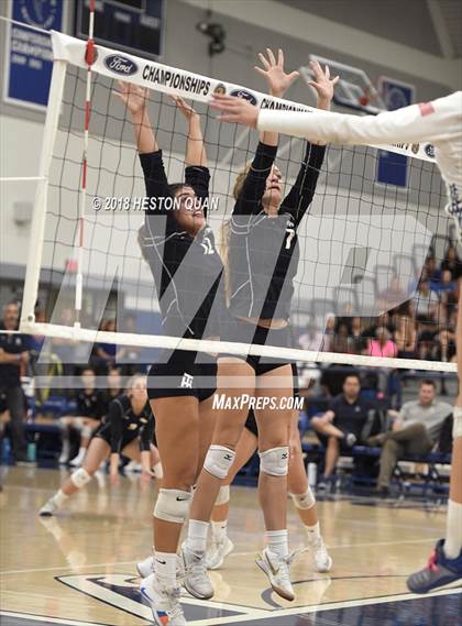 Thumbnail 2 in Trabuco Hills vs. Los Alamitos (CIF-SS D2 Final) photogallery.
