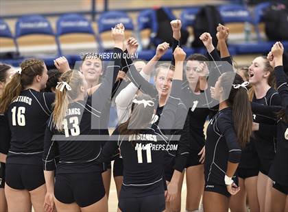 Thumbnail 2 in Trabuco Hills vs. Los Alamitos (CIF-SS D2 Final) photogallery.