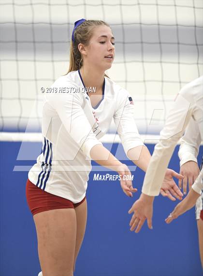 Thumbnail 2 in Trabuco Hills vs. Los Alamitos (CIF-SS D2 Final) photogallery.