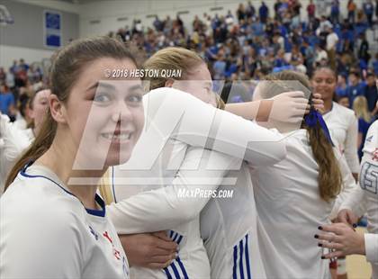 Thumbnail 1 in Trabuco Hills vs. Los Alamitos (CIF-SS D2 Final) photogallery.