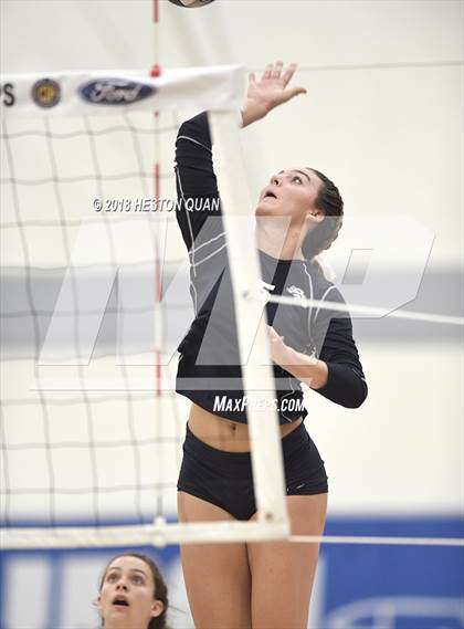 Thumbnail 2 in Trabuco Hills vs. Los Alamitos (CIF-SS D2 Final) photogallery.