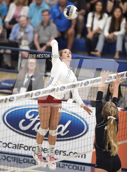 Thumbnail 1 in Trabuco Hills vs. Los Alamitos (CIF-SS D2 Final) photogallery.