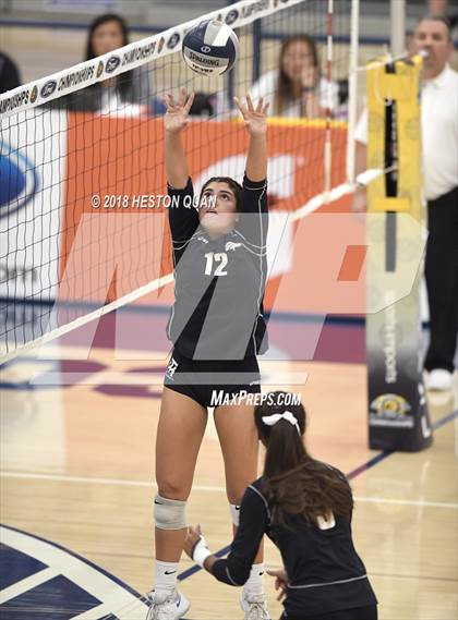Thumbnail 2 in Trabuco Hills vs. Los Alamitos (CIF-SS D2 Final) photogallery.