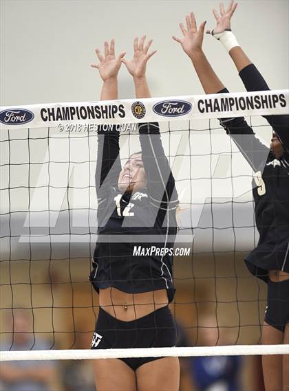 Thumbnail 1 in Trabuco Hills vs. Los Alamitos (CIF-SS D2 Final) photogallery.