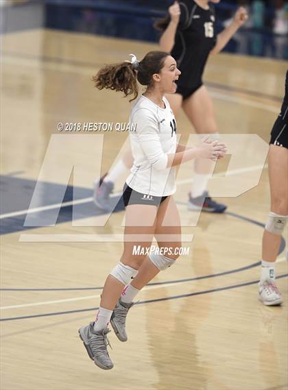 Thumbnail 2 in Trabuco Hills vs. Los Alamitos (CIF-SS D2 Final) photogallery.