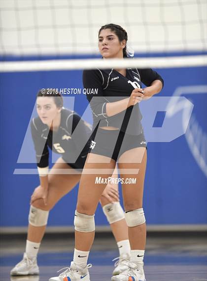 Thumbnail 2 in Trabuco Hills vs. Los Alamitos (CIF-SS D2 Final) photogallery.