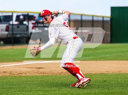 Thumbnail 1 in Pottsboro vs. Howe photogallery.
