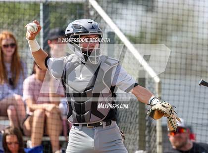 Thumbnail 1 in Pottsboro vs. Howe photogallery.
