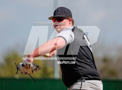 Thumbnail 1 in Pottsboro vs. Howe photogallery.