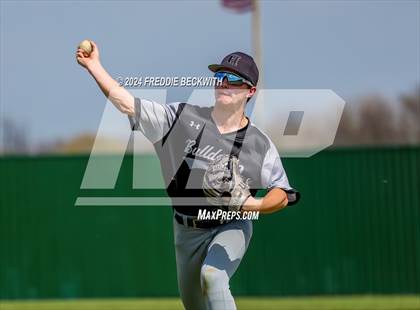 Thumbnail 1 in Pottsboro vs. Howe photogallery.