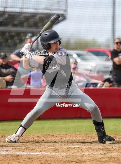 Thumbnail 1 in Pottsboro vs. Howe photogallery.
