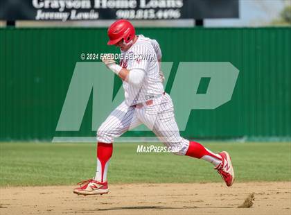 Thumbnail 1 in Pottsboro vs. Howe photogallery.