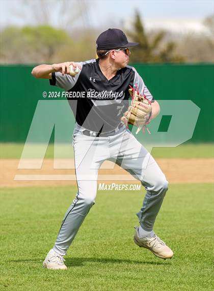 Thumbnail 2 in Pottsboro vs. Howe photogallery.