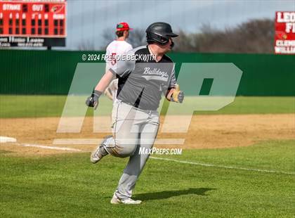 Thumbnail 3 in Pottsboro vs. Howe photogallery.