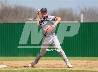 Thumbnail 1 in Pottsboro vs. Howe photogallery.