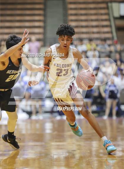 Thumbnail 2 in Independence vs. Redwood (CIF D2 Central Section Final) photogallery.