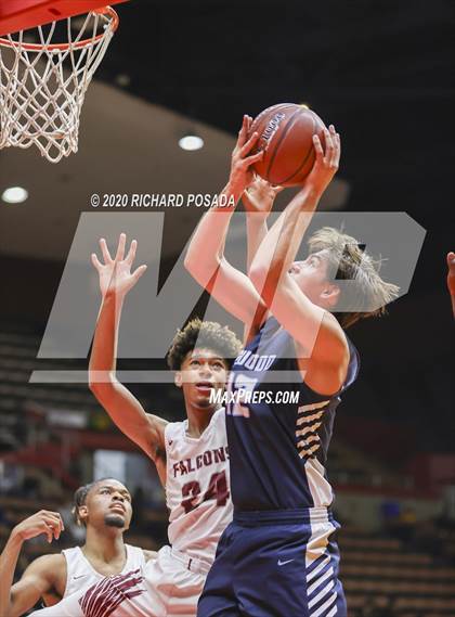 Thumbnail 1 in Independence vs. Redwood (CIF D2 Central Section Final) photogallery.
