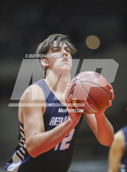 Thumbnail 2 in Independence vs. Redwood (CIF D2 Central Section Final) photogallery.