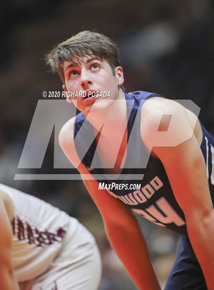 Thumbnail 3 in Independence vs. Redwood (CIF D2 Central Section Final) photogallery.