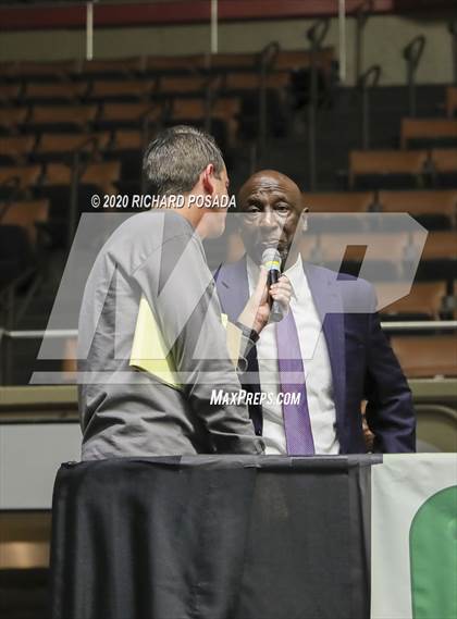 Thumbnail 2 in Independence vs. Redwood (CIF D2 Central Section Final) photogallery.