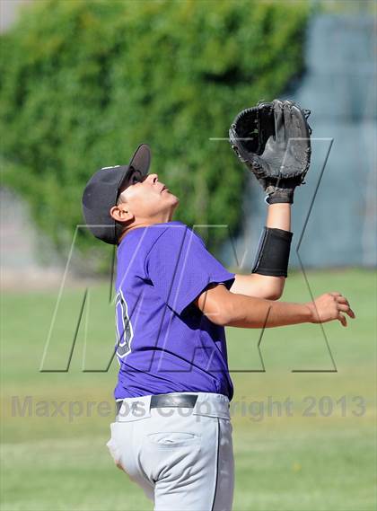 Thumbnail 2 in Madera South @ Tehachapi (CIF D3 Semifinal) photogallery.