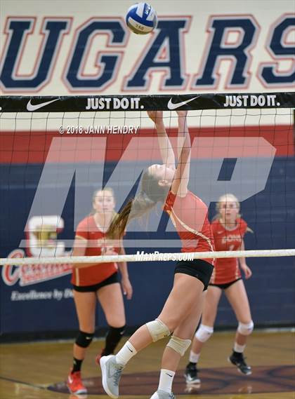 Thumbnail 3 in Cathedral Catholic vs. Queen Creek (Durango Fall Classic) photogallery.