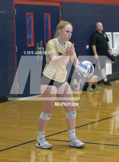 Thumbnail 3 in Cathedral Catholic vs. Queen Creek (Durango Fall Classic) photogallery.
