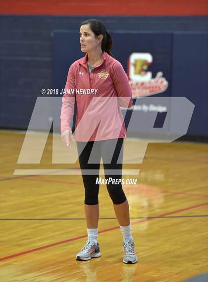 Thumbnail 3 in Cathedral Catholic vs. Queen Creek (Durango Fall Classic) photogallery.
