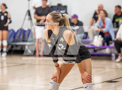 Thumbnail 3 in Mira Costa vs. Xavier College Prep (Durango Fall Classic) photogallery.