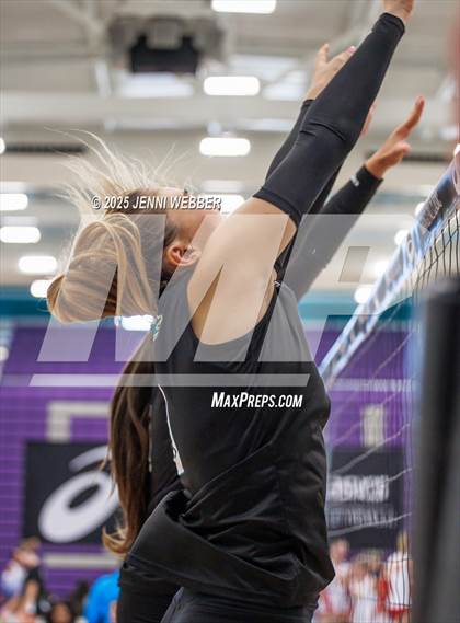Thumbnail 2 in Mira Costa vs. Xavier College Prep (Durango Fall Classic) photogallery.