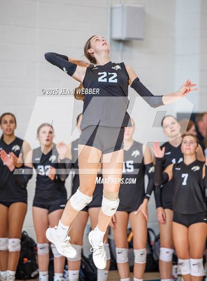 Thumbnail 3 in Mira Costa vs. Xavier College Prep (Durango Fall Classic) photogallery.