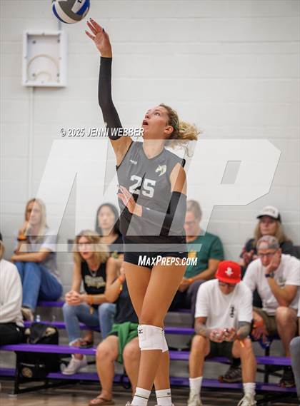 Thumbnail 2 in Mira Costa vs. Xavier College Prep (Durango Fall Classic) photogallery.