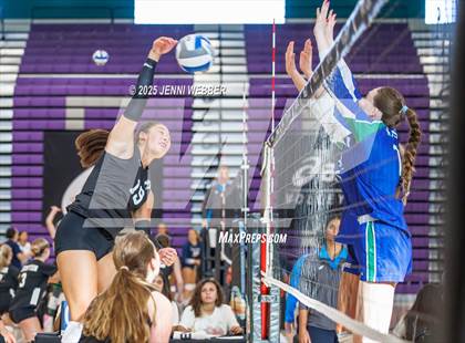 Thumbnail 3 in Mira Costa vs. Xavier College Prep (Durango Fall Classic) photogallery.