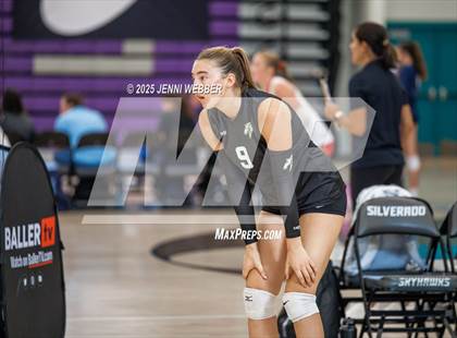 Thumbnail 1 in Mira Costa vs. Xavier College Prep (Durango Fall Classic) photogallery.