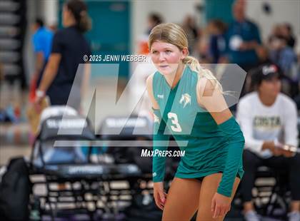 Thumbnail 3 in Mira Costa vs. Xavier College Prep (Durango Fall Classic) photogallery.
