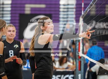 Thumbnail 1 in Mira Costa vs. Xavier College Prep (Durango Fall Classic) photogallery.