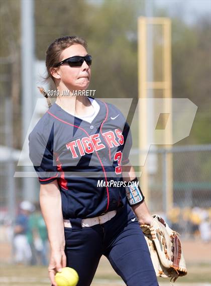 Thumbnail 1 in South Panola vs. Grenada photogallery.