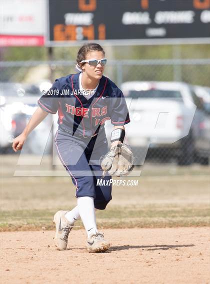 Thumbnail 1 in South Panola vs. Grenada photogallery.