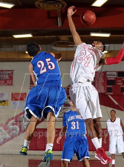 Thumbnail 3 in Pasadena vs AGBU (Rose City Roundball Classic) photogallery.