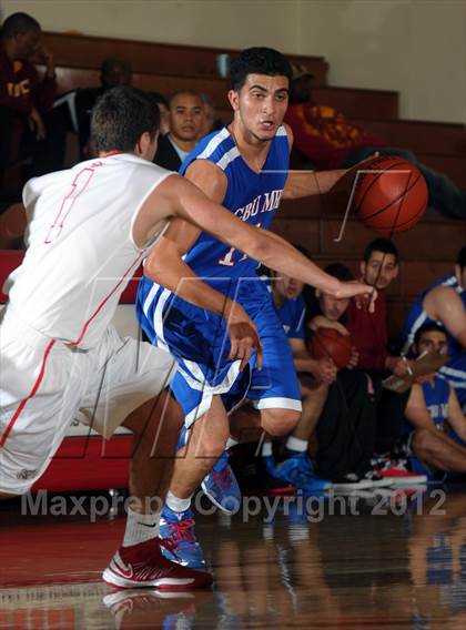 Thumbnail 3 in Pasadena vs AGBU (Rose City Roundball Classic) photogallery.