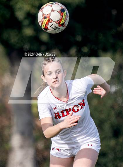 Thumbnail 3 in Whitney vs Ripon photogallery.