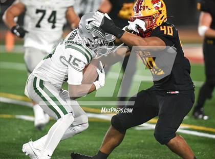 Thumbnail 3 in De La Salle vs. Mission Viejo (CIF State D1AA Final) photogallery.