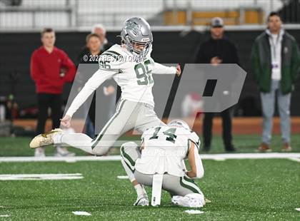 Thumbnail 1 in De La Salle vs. Mission Viejo (CIF State D1AA Final) photogallery.