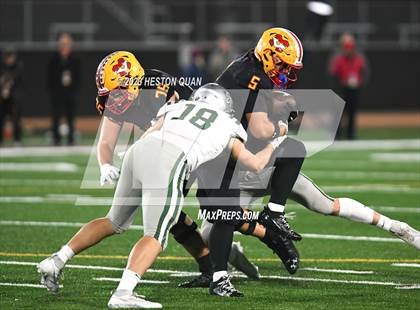 Thumbnail 1 in De La Salle vs. Mission Viejo (CIF State D1AA Final) photogallery.