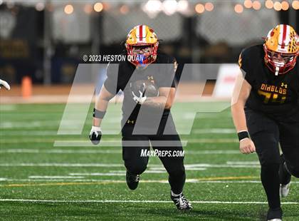 Thumbnail 3 in De La Salle vs. Mission Viejo (CIF State D1AA Final) photogallery.