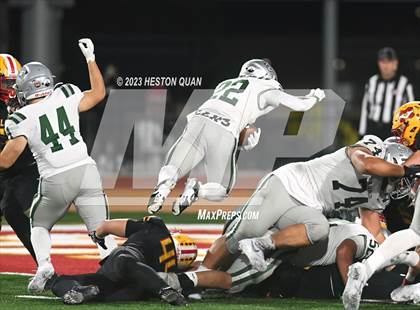 Thumbnail 3 in De La Salle vs. Mission Viejo (CIF State D1AA Final) photogallery.