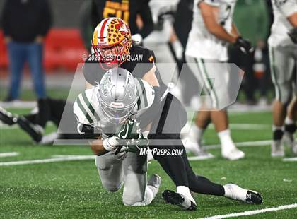 Thumbnail 1 in De La Salle vs. Mission Viejo (CIF State D1AA Final) photogallery.
