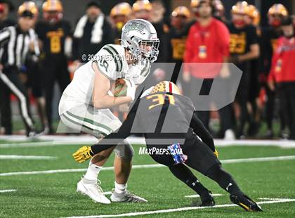 Thumbnail 2 in De La Salle vs. Mission Viejo (CIF State D1AA Final) photogallery.