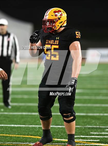 Thumbnail 1 in De La Salle vs. Mission Viejo (CIF State D1AA Final) photogallery.