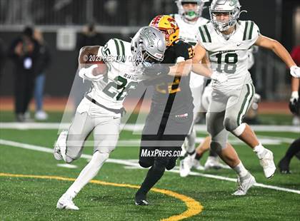 Thumbnail 2 in De La Salle vs. Mission Viejo (CIF State D1AA Final) photogallery.